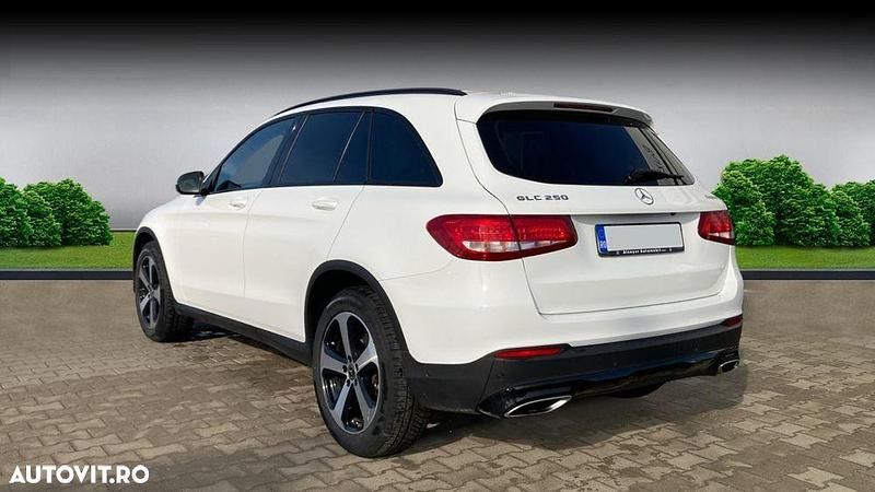 Second-hand Mercedes GLC250 211 CP (155 kW) 2018 Culoarealb SUV