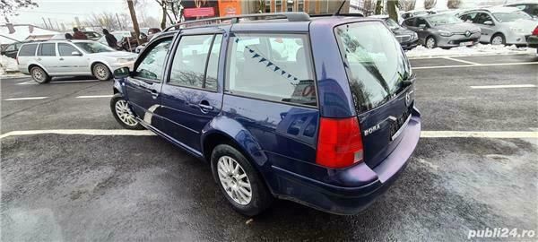 Second-hand VW Bora 101 CP (74 kW) 2004 Albastru Berlinǎ