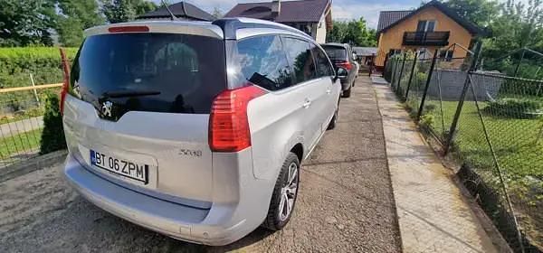 Utilizat 2012 Peugeot 5008 Monovolum | 3.900 EUR - Imagine 1/4