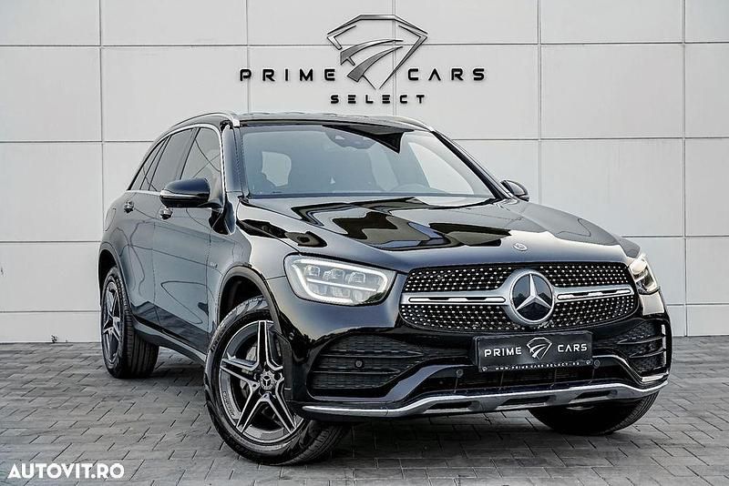 Culoarenegru Utilizat 2021 Mercedes GLC300e SUV | 33.977 EUR - Imagine 1/4