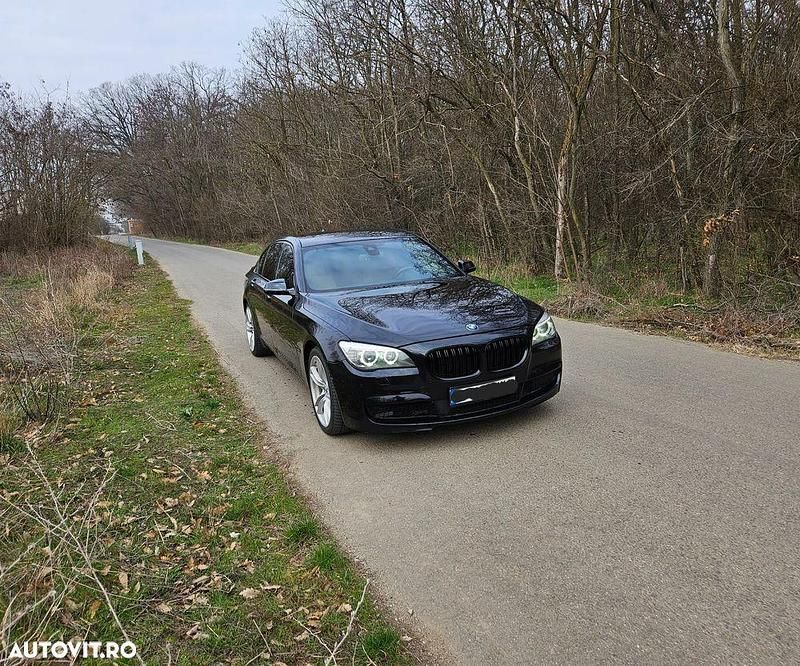 Culoarealbastru Utilizat 2012 BMW 740 Berlinǎ | 15.500 EUR - Imagine 1/4