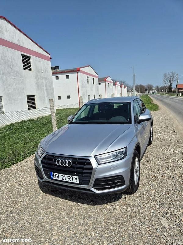 Gri Utilizat 2017 Audi Q5 SUV | 17.999 EUR (Super Preț) - Imagine 1/4
