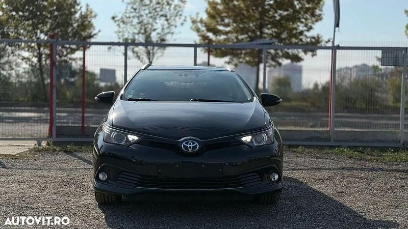 Culoarenegru Utilizat 2018 Toyota Auris Hybrid Break | 12.700 EUR (Puțin scump) - Imagine 1/4