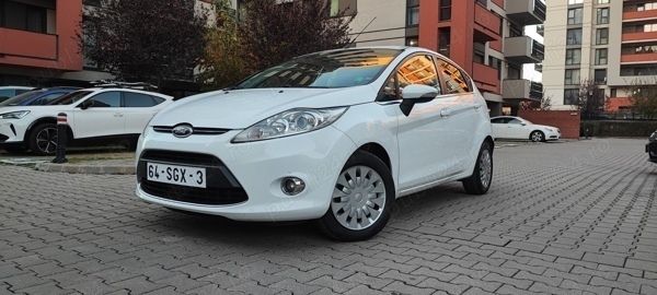 Utilizat 2011 Ford Fiesta Hatchback | 3.890 EUR (Preț OK) - Imagine 1/4