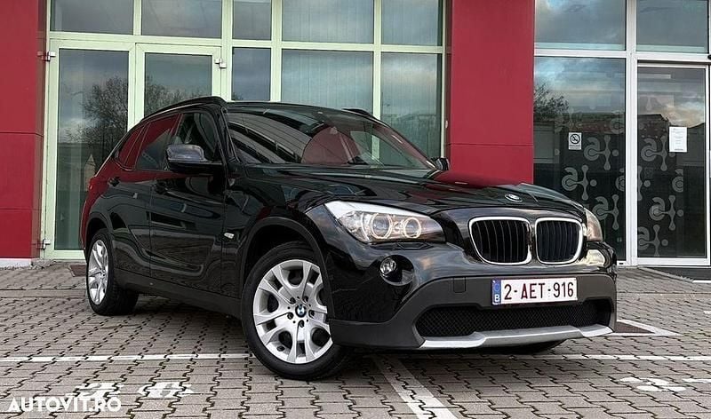 Culoarenegru Utilizat 2011 BMW X1 Sport Line SUV | 6.999 EUR (Preț bun) - Imagine 1/4