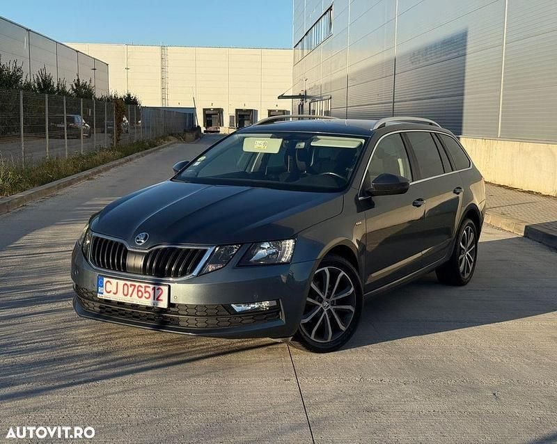 Gri Utilizat 2017 Skoda Octavia Style Break | 10.190 EUR (Preț bun) - Imagine 1/4