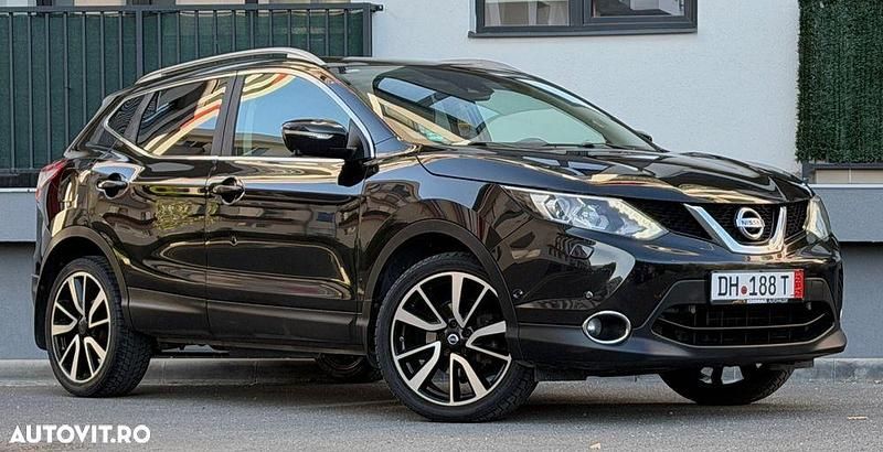 Culoarenegru Utilizat 2014 Nissan Qashqai Tekna SUV | 9.990 EUR (Preț OK) - Imagine 1/4