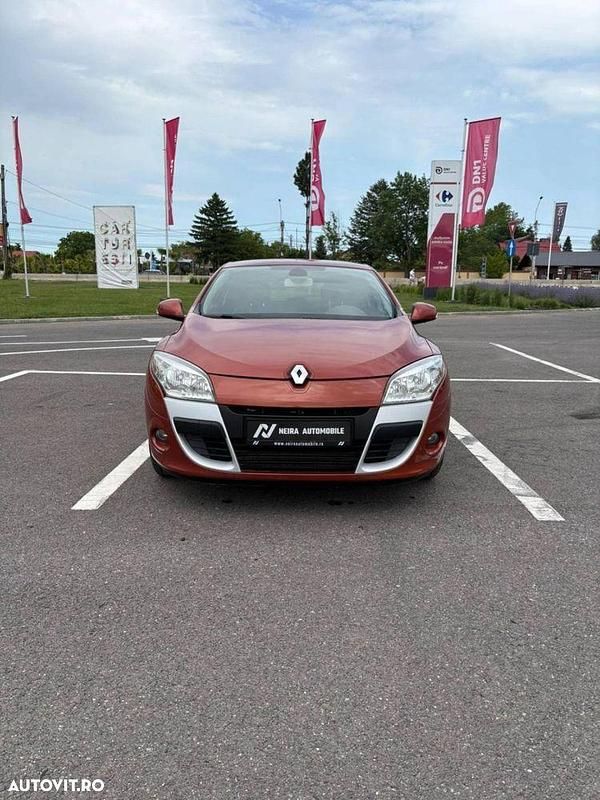 Culoareportocaliu Utilizat 2010 Renault Mégane GrandTour Break | 4.250 EUR (Preț OK) - Imagine 1/4