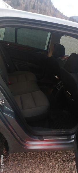 Second-hand Skoda Superb 160 CP (117 kW) 2009 Gri Berlinǎ