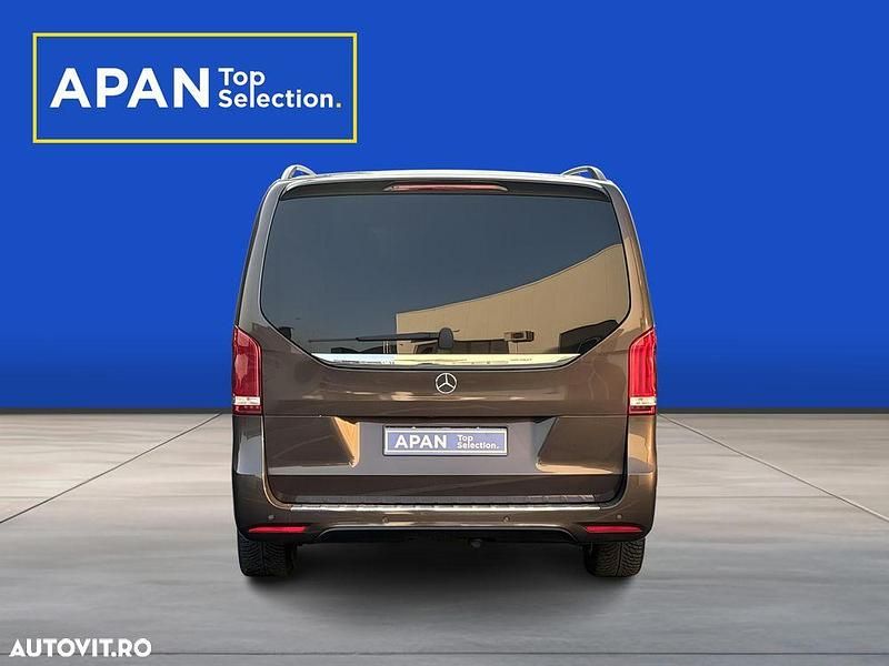 Second-hand Mercedes V250 190 CP (139 kW) 2018 Culoaremaro Monovolum