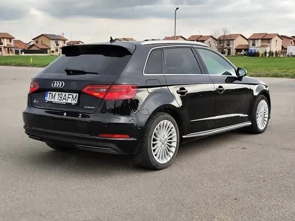 Second-hand Audi A3 e-tron 204 CP (150 kW) 2016 Negru Hatchback