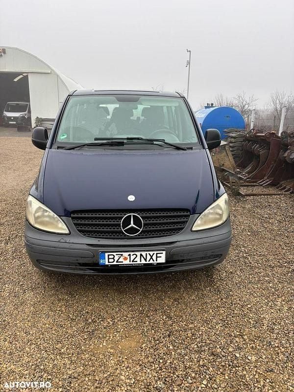 Culoarealbastru Utilizat 2006 Mercedes Vito Van | 4.000 EUR (Puțin scump) - Imagine 1/4