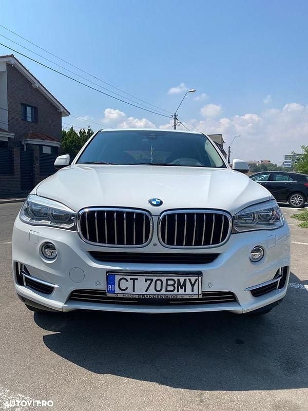Culoarealb Utilizat 2014 BMW X5 M Sport SUV | 22.400 EUR - Imagine 1/4