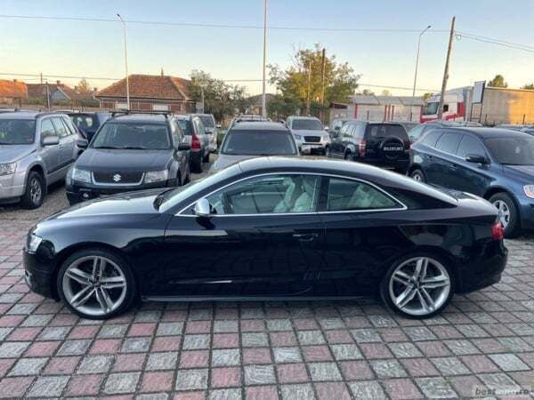 Second-hand Audi A5 S-Line 160 CP (117 kW) 2009 Negru Coupe