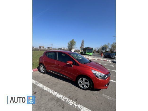 Second-hand Renault Clio IV 90 CP (66 kW) 2015 Rosu Hatchback