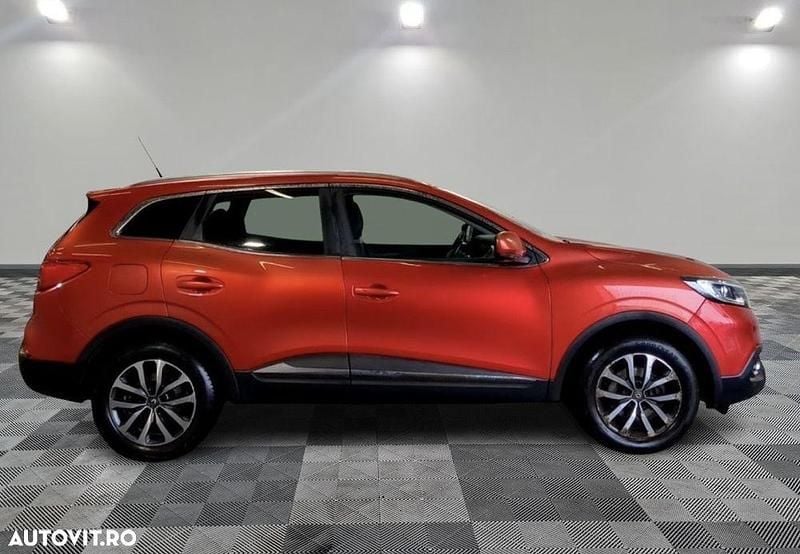 Second-hand Renault Kadjar 130 CP (95 kW) 2016 Culoarerosu SUV