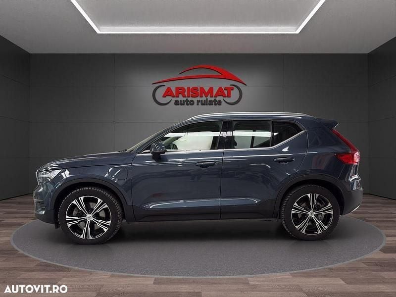 Second-hand Volvo XC40 Inscription 211 CP (155 kW) 2021 Culoarealbastru SUV