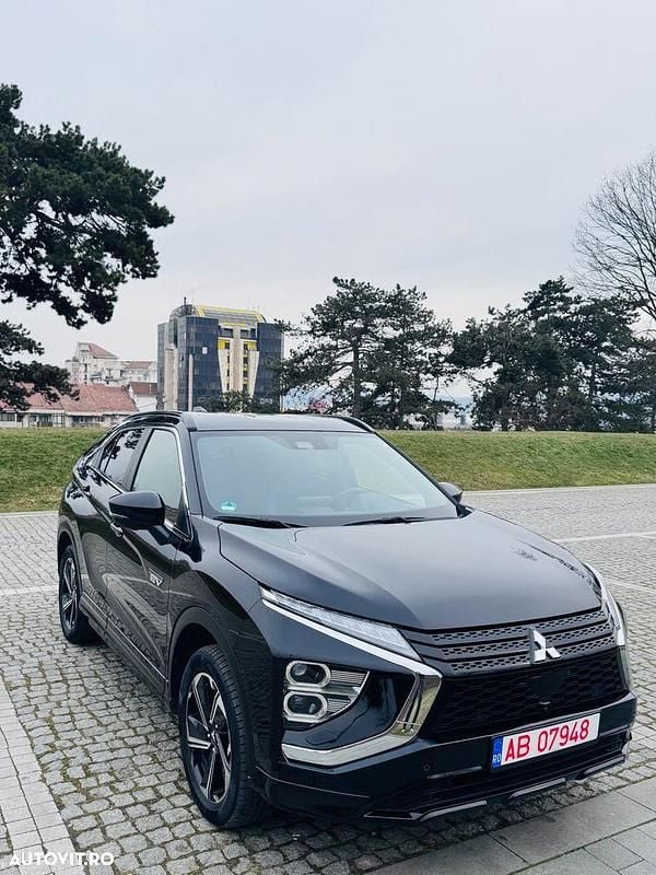 Second-hand Mitsubishi Eclipse Cross 188 CP (138 kW) 2023 Culoarenegru SUV