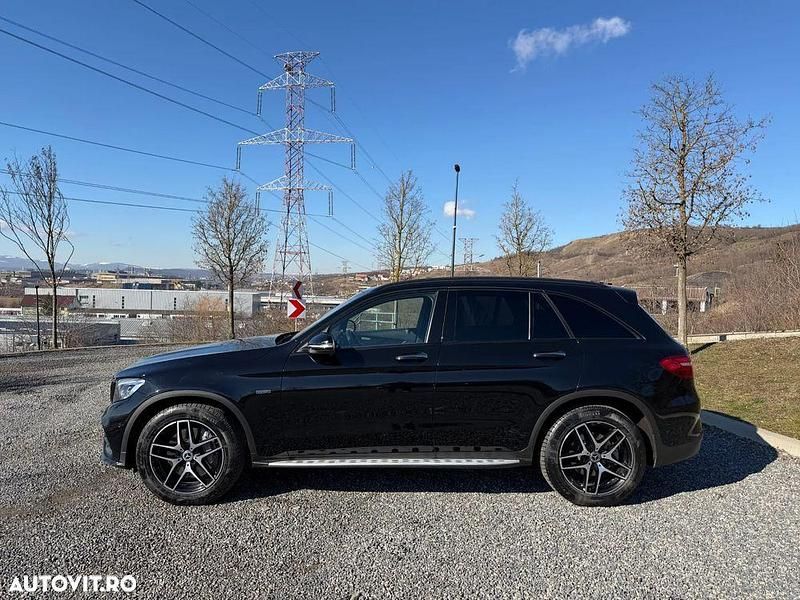 Second-hand Mercedes GLC350 AMG line 320 CP (235 kW) 2018 Culoarenegru SUV