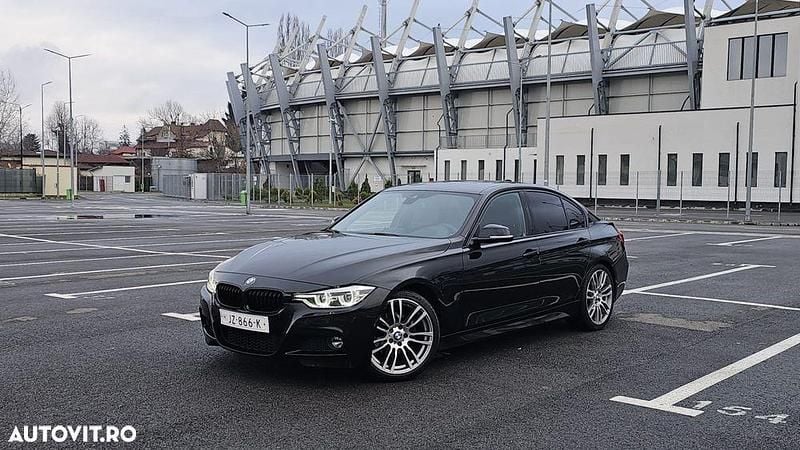 Second-hand BMW 330e iPerformance 251 CP (184 kW) 2016 Culoarenegru Berlinǎ