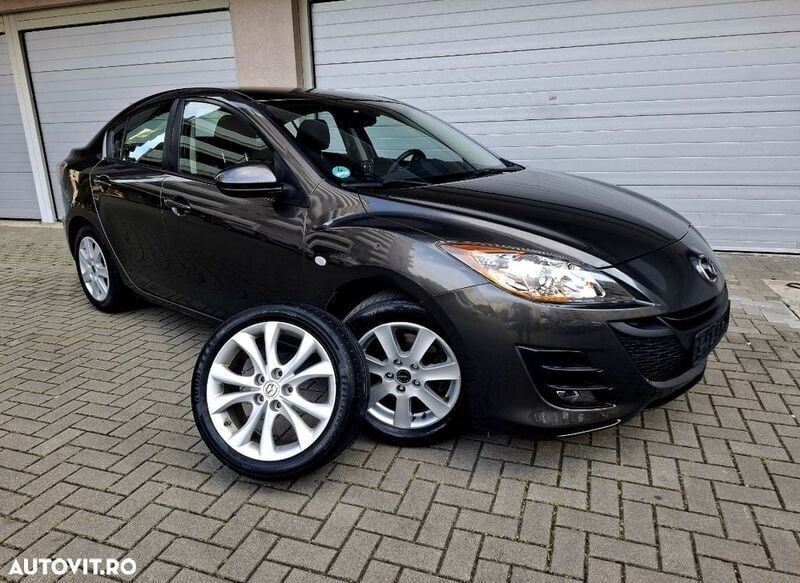 Second-hand Mazda 3 Exclusive-Line 151 CP (111 kW) 2011 Gri Berlinǎ
