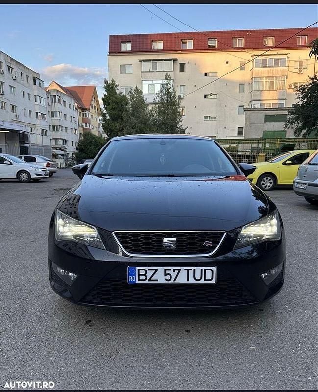 Culoarenegru Utilizat 2014 Seat Leon Hatchback | 8.250 EUR (Preț OK) - Imagine 1/4