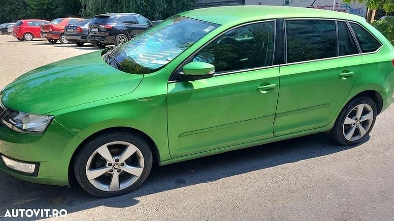Verde Utilizat 2015 Skoda Rapid Ambition Hatchback | 7.900 EUR (Preț OK) - Imagine 1/4
