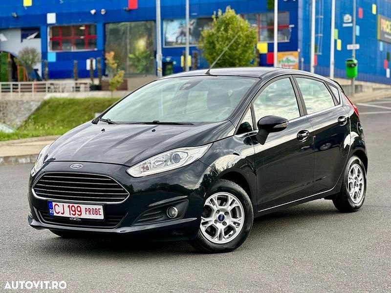 Second-hand Ford Fiesta Titanium 95 CP (69 kW) 2014 Culoarenegru Hatchback