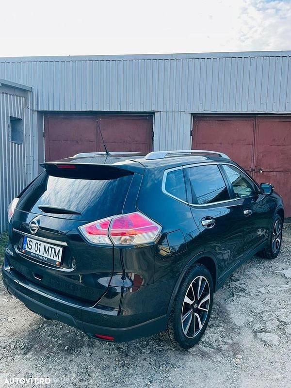 Second-hand Nissan X-Trail Tekna 130 CP (95 kW) 2016 Culoarenegru SUV