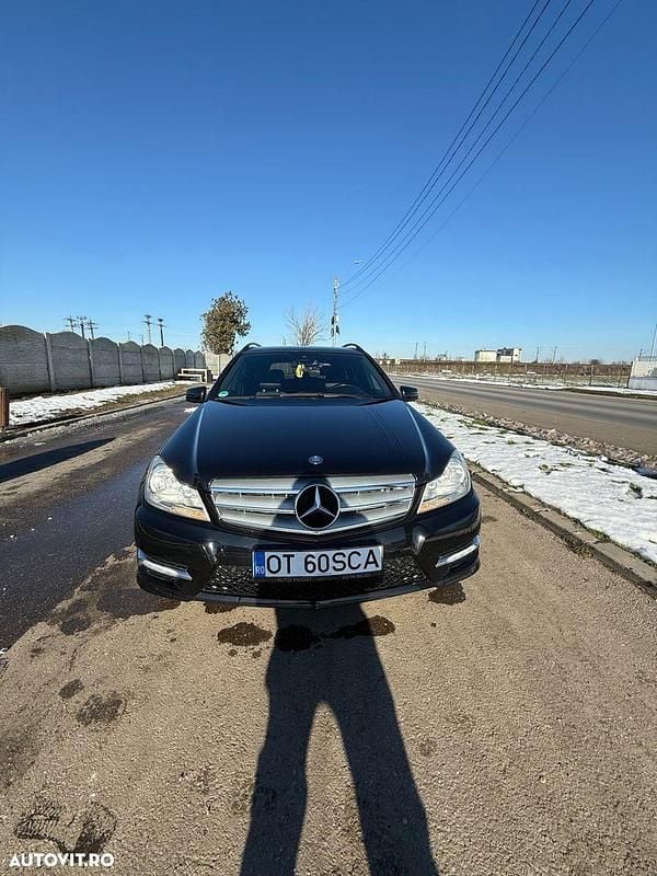 Second-hand Mercedes C250 204 CP (150 kW) 2011 Culoarenegru Break