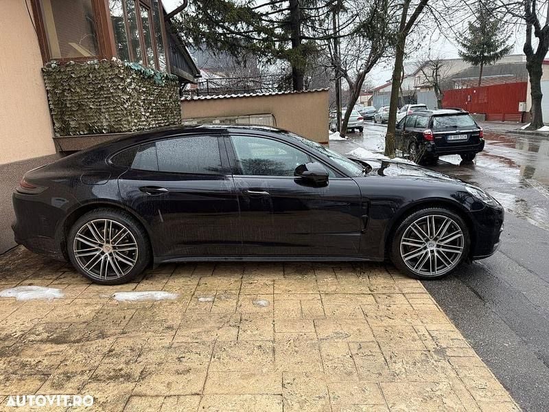 Second-hand Porsche Panamera 4S 440 CP (323 kW) 2018 Culoarenegru Berlinǎ