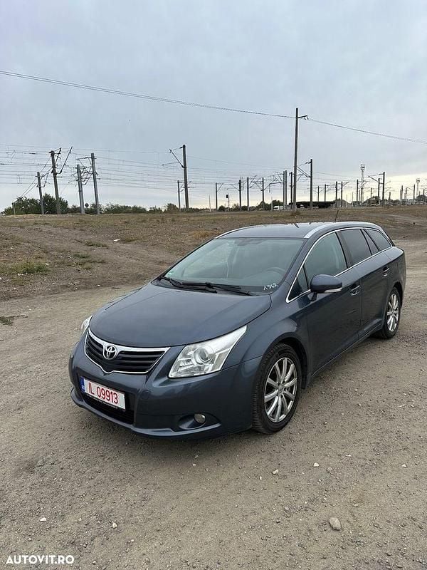 Culoarealbastru Utilizat 2010 Toyota Avensis Executive Berlinǎ | 5.400 EUR (Preț OK) - Imagine 1/4