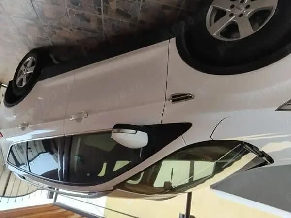 Utilizat 2014 Ford Kuga SUV | 10.000 EUR (Puțin scump) - Imagine 1/4