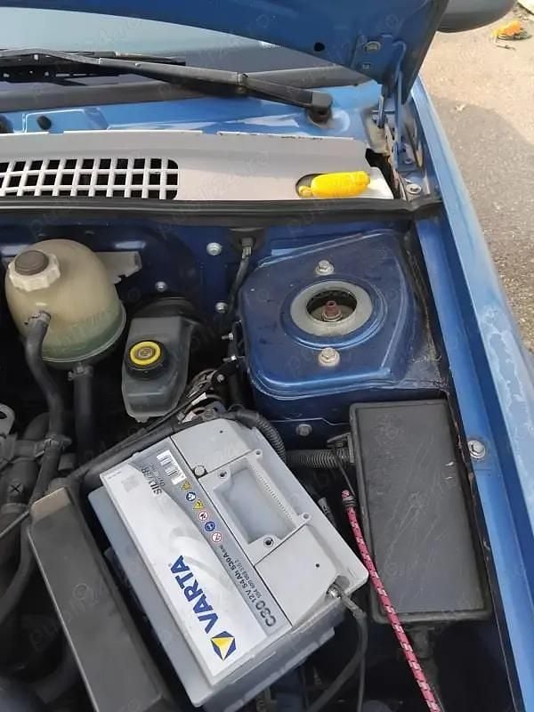 Second-hand Dacia Solenza 55 CP (40 kW) 2003 Hatchback