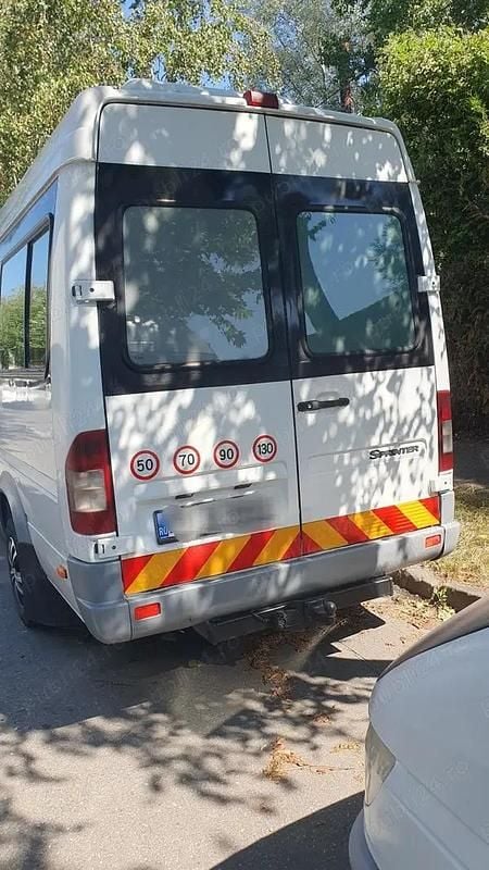 Second-hand Mercedes Sprinter 130 CP (95 kW) 2005 Van