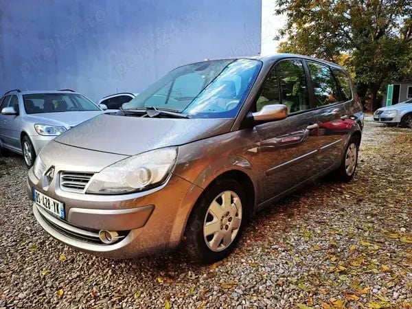 Utilizat 2009 Renault Grand Scénic III Monovolum | 2.399 EUR - Imagine 1/4