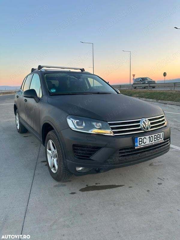 Negru Utilizat 2015 VW Touareg SUV | 20.990 EUR (Preț OK) - Imagine 1/4