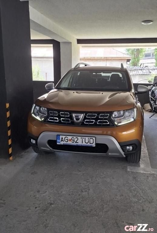 Portocaliu Second-hand 2019 Dacia Duster Prestige SUV | 14.500 EUR (Puțin scump) - Imagine 1/4