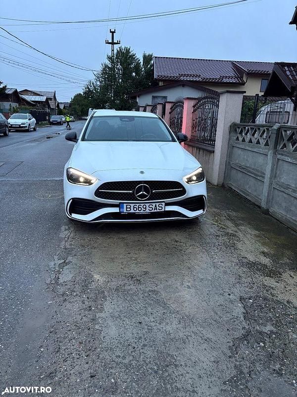 Culoarealb Utilizat 2022 Mercedes C220 Break | 48.000 EUR - Imagine 1/4