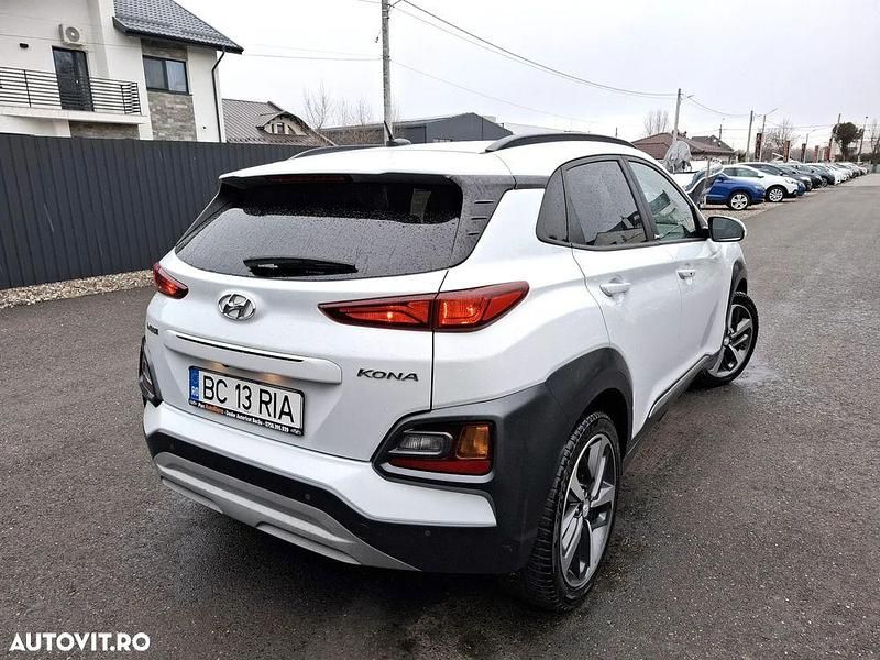 Second-hand Hyundai Kona Select 115 CP (84 kW) 2018 Culoarealb SUV