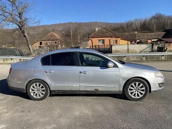 Second-hand VW Passat 105 CP (77 kW) 2006 Berlinǎ