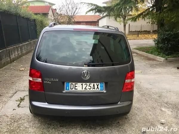 Second-hand VW Touran 75 CP (55 kW) 2006 Monovolum