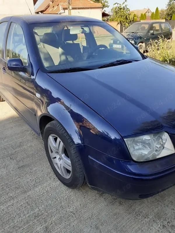 Utilizat 2002 VW Bora Berlinǎ | 900 EUR (Super Preț) - Imagine 1/4