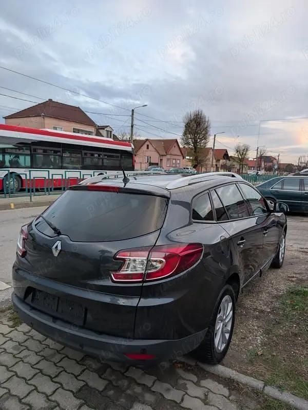 Utilizat 2013 Renault Mégane GrandTour Break | 4.850 EUR (Preț OK) - Imagine 1/4
