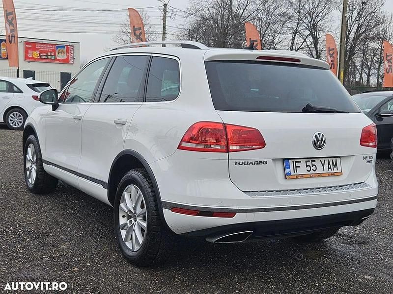 Second-hand VW Touareg 204 CP (150 kW) 2016 Culoarealb SUV