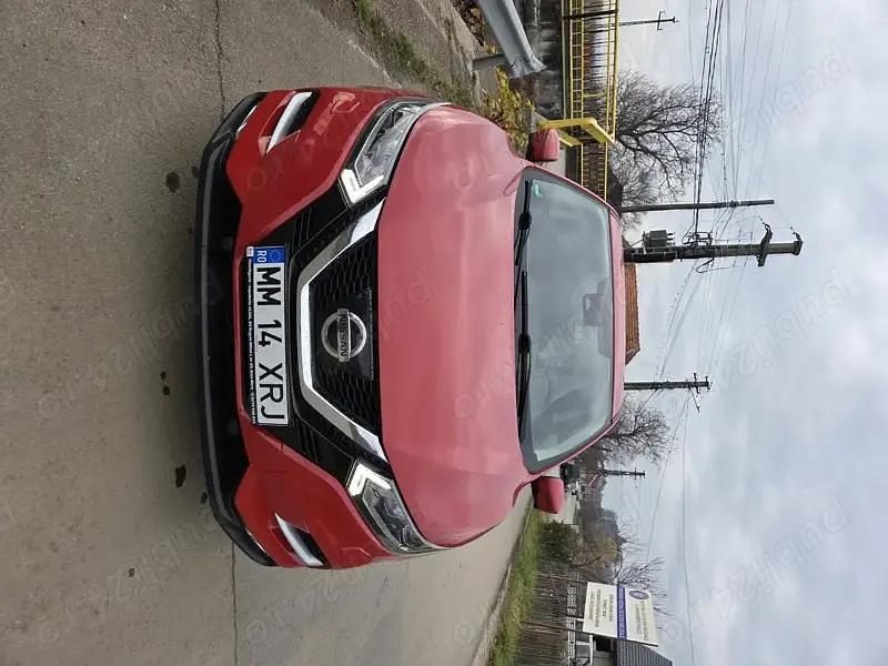 Second-hand Nissan Qashqai N-Connecta 130 CP (95 kW) 2018 Rosu SUV
