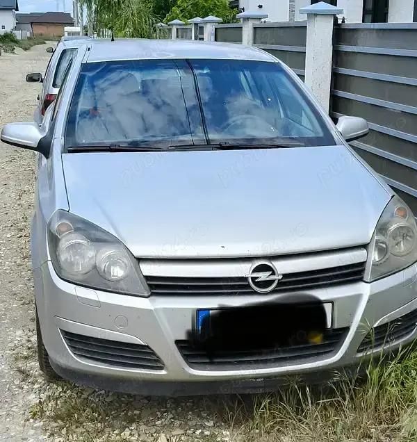 Gri Utilizat 2004 Opel Astra Hatchback | 6.000 EUR - Imagine 1/2