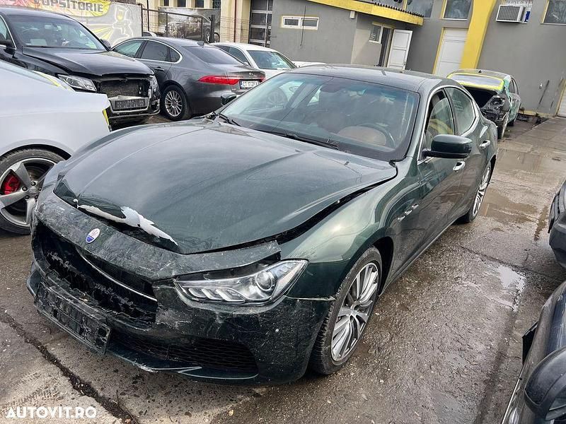 Second-hand Maserati Ghibli 410 CP (301 kW) 2017 Culoareverde Berlinǎ