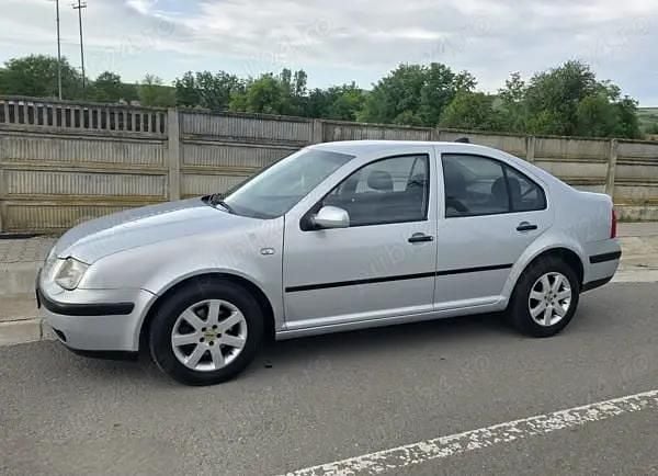 Utilizat 1999 VW Bora Berlinǎ | 1.000 EUR (Preț OK) - Imagine 1/4