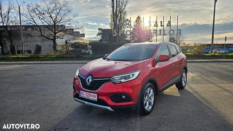 Culoarerosu Utilizat 2020 Renault Kadjar Intens SUV | 15.790 EUR (Preț OK) - Imagine 1/4